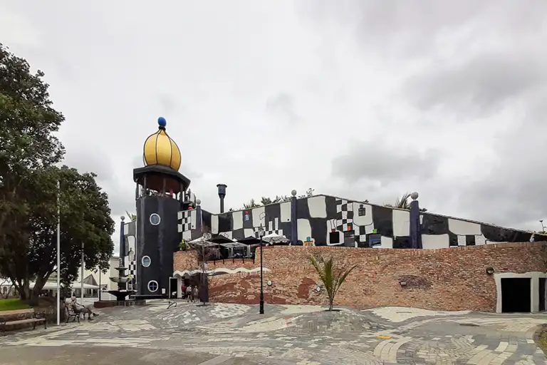 Hundertwasser